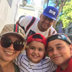 Meet your Posher, Adelis